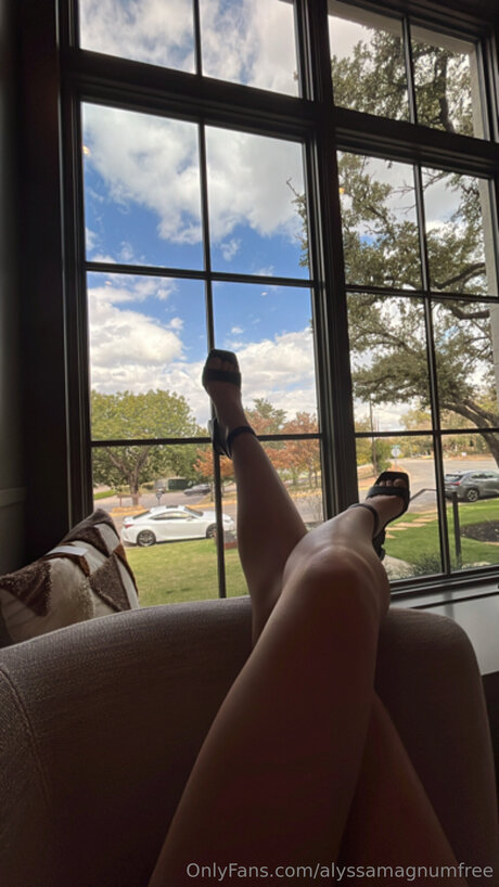Alyssamagnumfree 完璧なポルノスター 写真