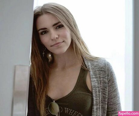 Amymarie Gaertner 女優 写真