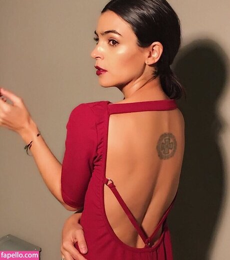 ビキニファックオンリーファンズ セクシーxxx 写真