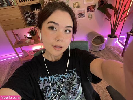 Alana Misako xxxスター 写真