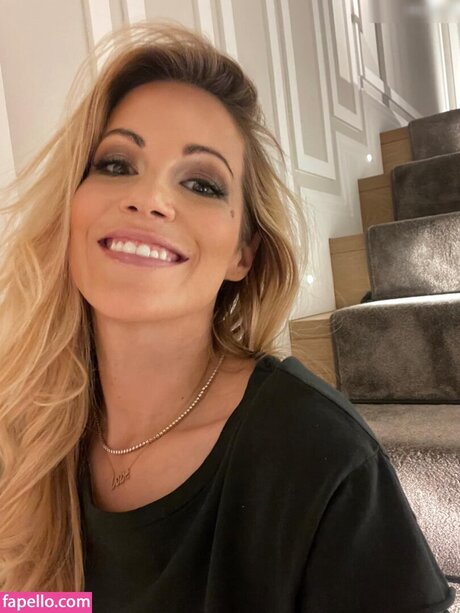 アジアンストッキング オンリーファンズ ホット裸 画像