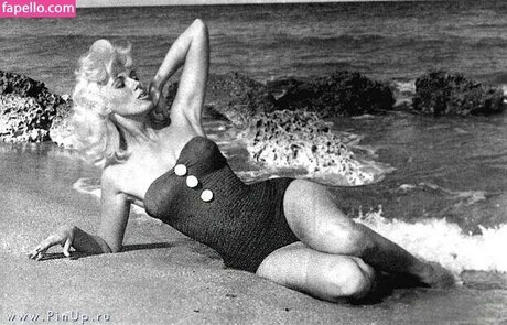 Vintage English Pinups 素敵なモデル 写真
