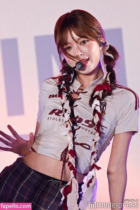 Hong Eunchae アダルトスター 画像