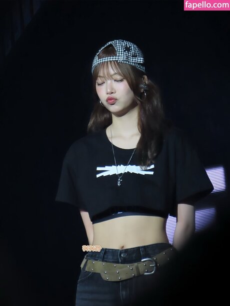 Hong Eunchae 独占スター アーカイブ