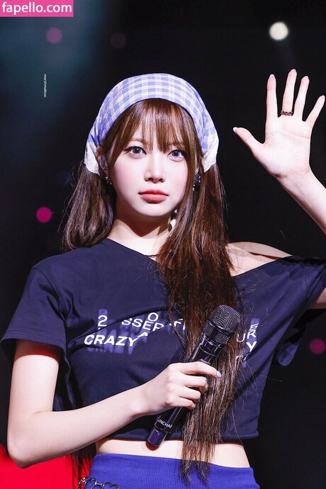Hong Eunchae セクシーなスター 写真