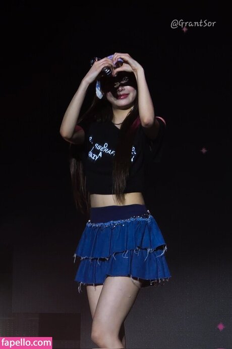 Hong Eunchae ヌードモデル 写真