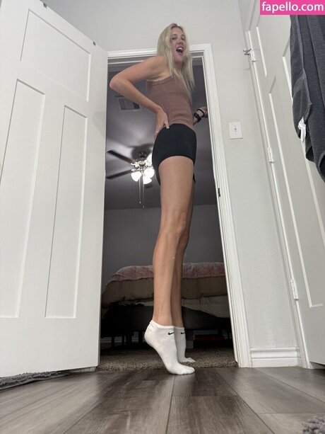 Amazon Allie 完璧な女優 画像