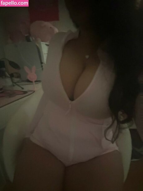 美しいオンリーファンズ パーフェクト 写真