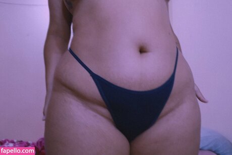 Anony 01 セクシーモデル 写真