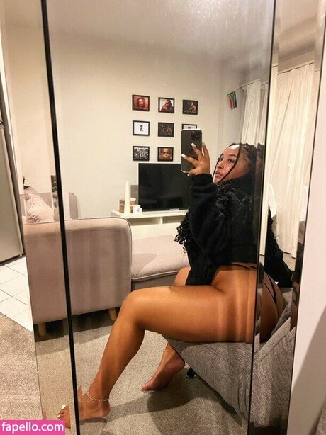 Melanadavids アダルトモデル ギャラリー