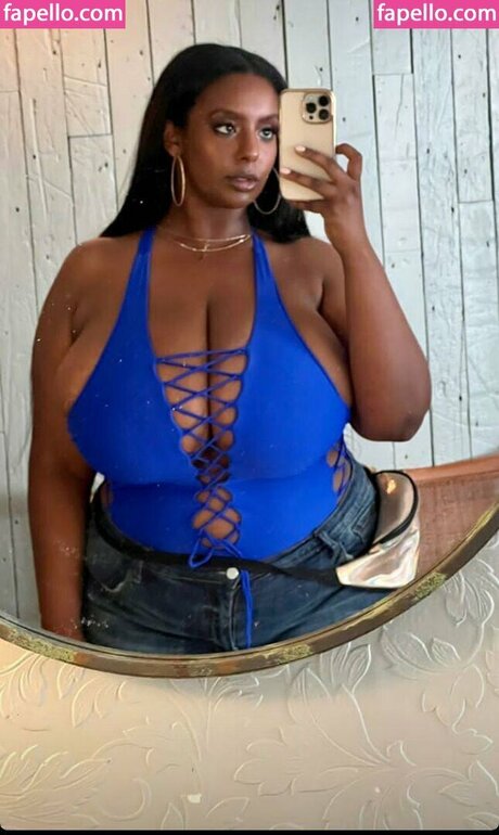 HornAfrica ポルノ女優 写真