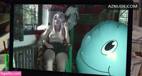 Grace Van Patten スター ヌード ギャラリー