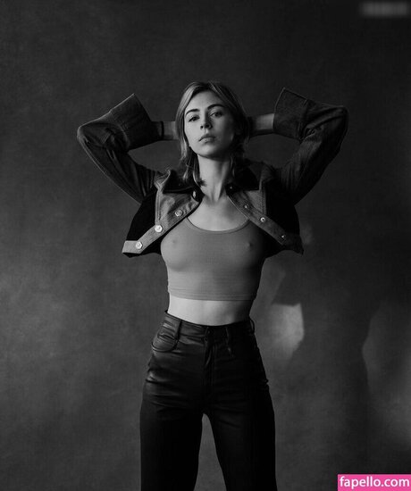 Hermione Corfield トップ女優 写真