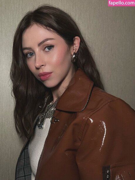 Hermione Corfield ホット女優 画像