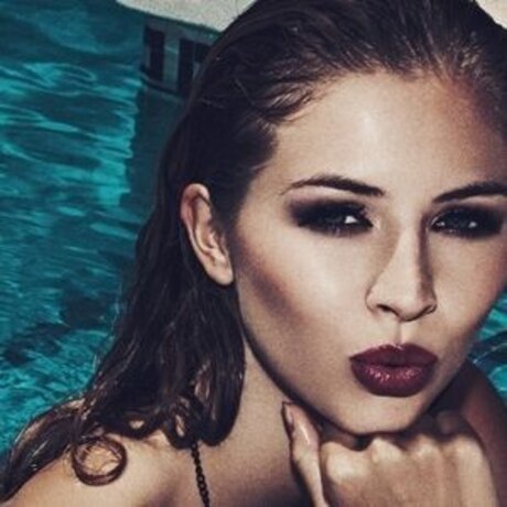 Hermione Corfield 美しい女優 ギャラリー