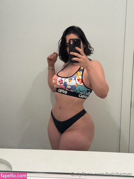 Helddy Hemer セクシーモデル 写真