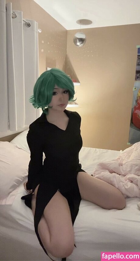 mewingava アダルトスター 写真