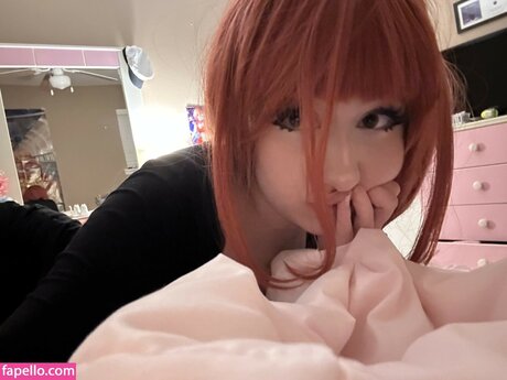 mewingava ポルノスター セクシー 写真