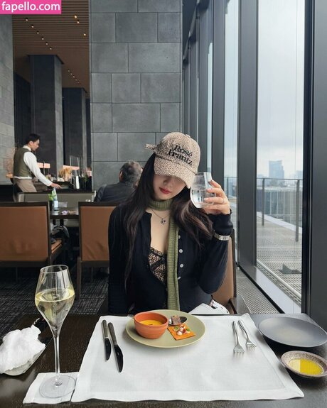 Park Soo young ポルノスター 可愛い 写真