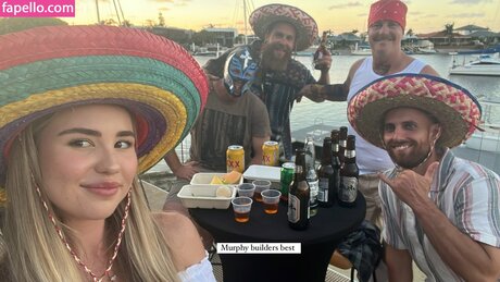 ティーンフィンガリングオンリーファンズ 美しい 写真