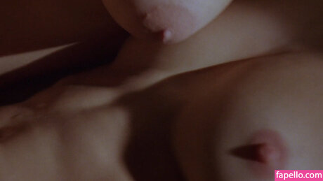 Jennifer Tilly 裸のスター 写真