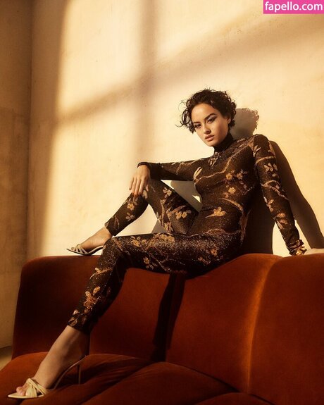 巻き毛のティーンズオンリーファンズ 美しいxxx ギャラリー