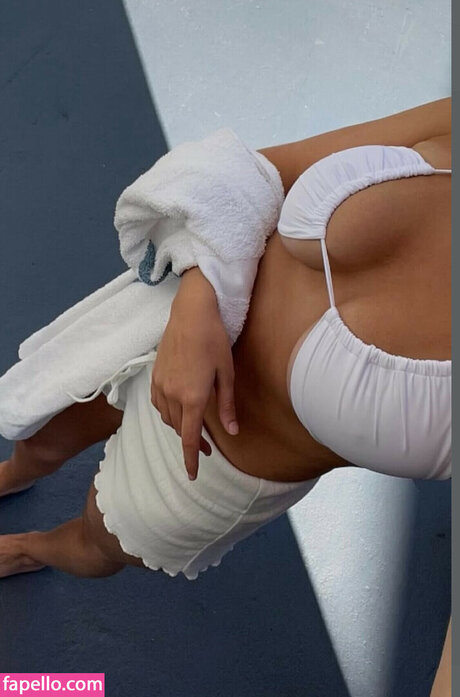 Marianne Filiatrault ポルノモデル 画像