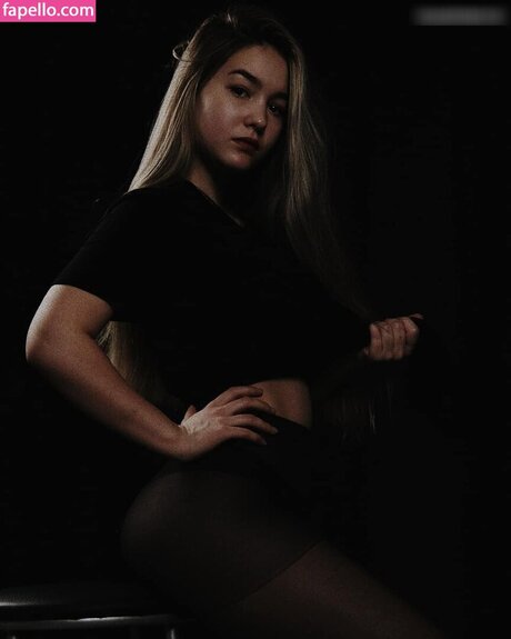 Mia Piper 無料女優 写真