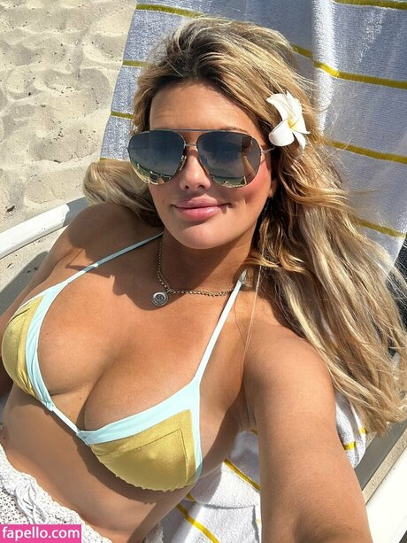 Courtney Hansen セクシーなスター 画像