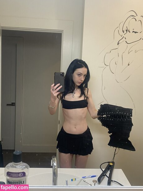 熟女中出しオンリーファンズ セクシーヌード 写真