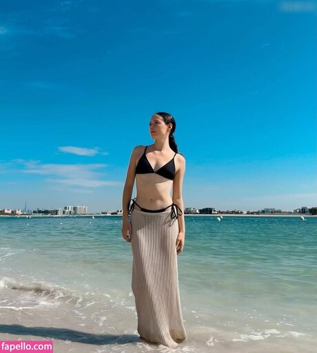 偽おっぱいオンリーファンズ セクシー裸 写真