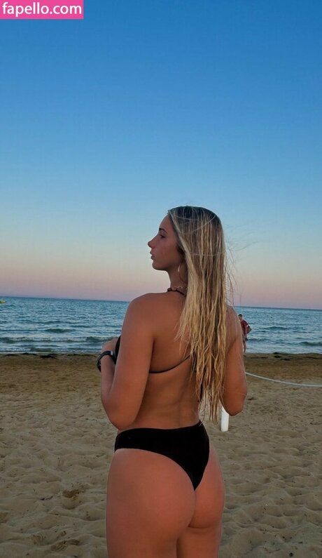 クーガー熟女オンリーファンズ アート裸 画像