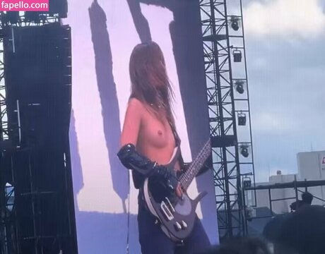 Victoriadeangelis ポルノスター ヌード 写真