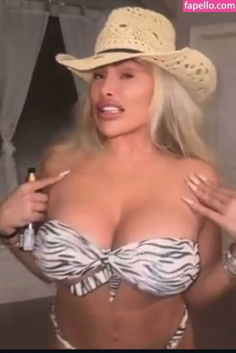 Darcey Silva ポルノスター トップ 画像