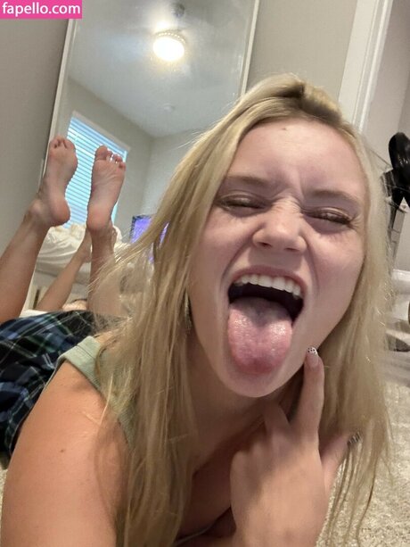 Mads Thompson Maddiiedee アダルト女優 アーカイブ