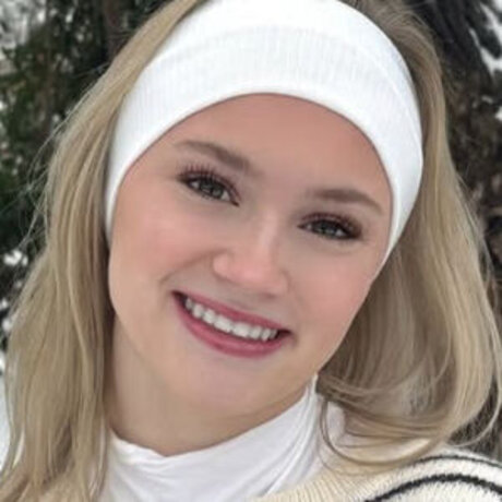 Mads Thompson Maddiiedee セクシーモデル 写真