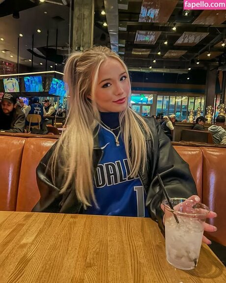 Lynzie Fulton ポルノスター ホット 画像