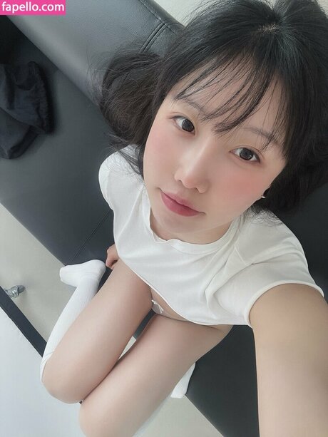 nana un xxxポルノスター 写真