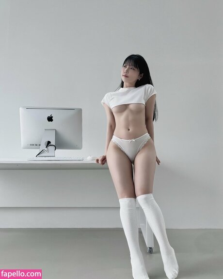 nana un ポルノスター アダルト 写真