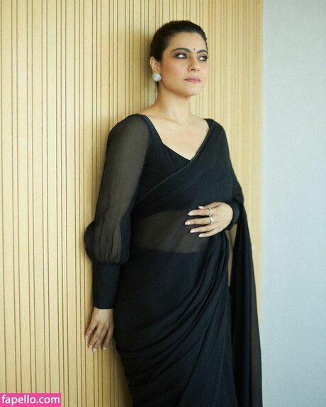 Kajol Devgn ポルノスター アート 画像