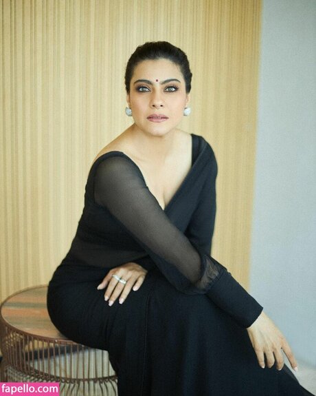 Kajol Devgn エロティックモデル 写真