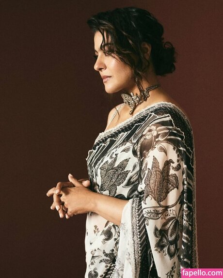 Kajol Devgn 素敵なポルノスター 写真