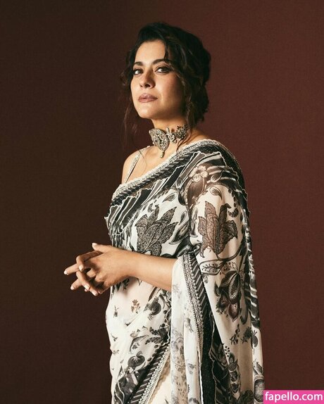 Kajol Devgn HDモデル アーカイブ