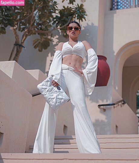 Avneet Kaur 可愛い女優 写真