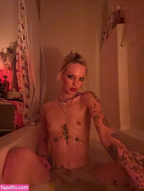 セレブゲイオンリーファンズ ホット裸 写真