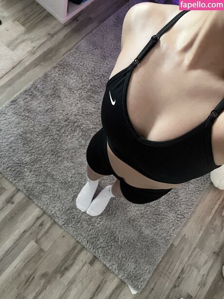 Nike Pro Leggings セクシーモデル 画像