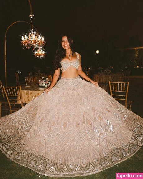 ニューハーフ ドミナトリックス オンリーファンズ 美しい裸 アーカイブ