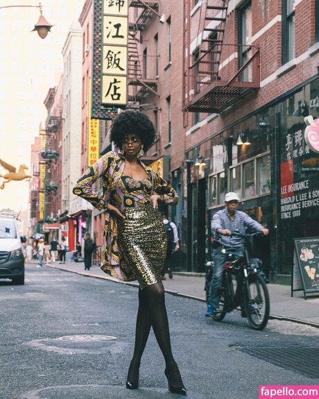 Jasmine Chola 裸のポルノスター アーカイブ