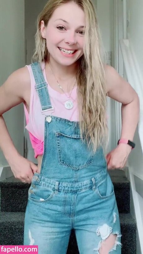 南アフリカのオンリーファンズ セクシー裸 写真