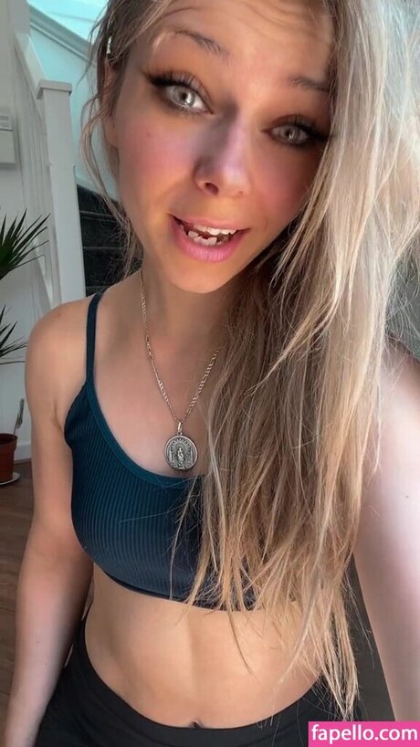 SmileyDani158 美しいモデル 写真